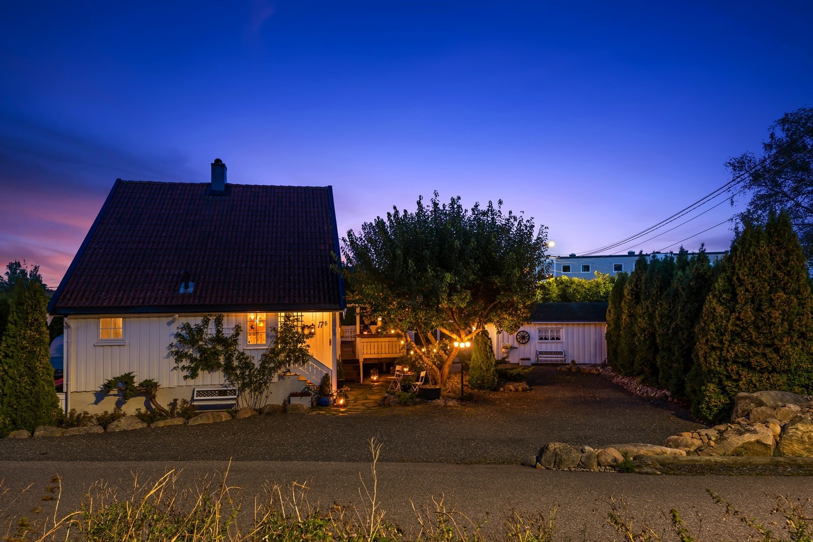 Boligen ligger i et etablert og familievennlig område på Rolvsøy. Galleribilde