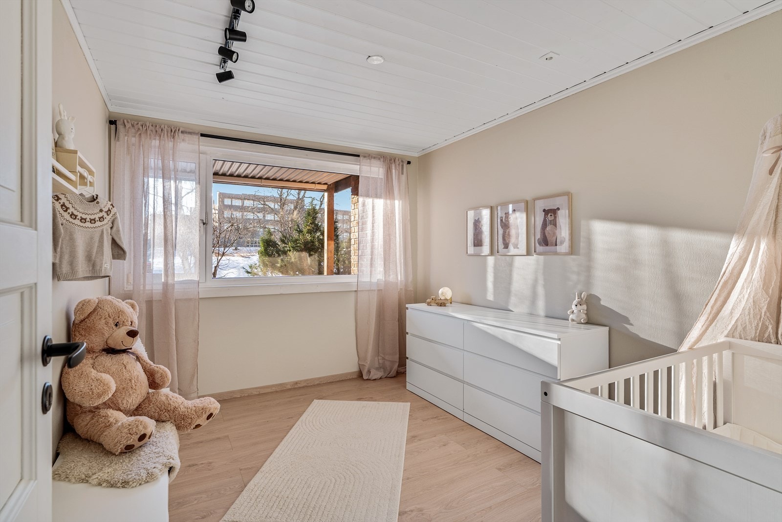 Soverom 2 er romslig på hele 10 kvm. Galleribilde