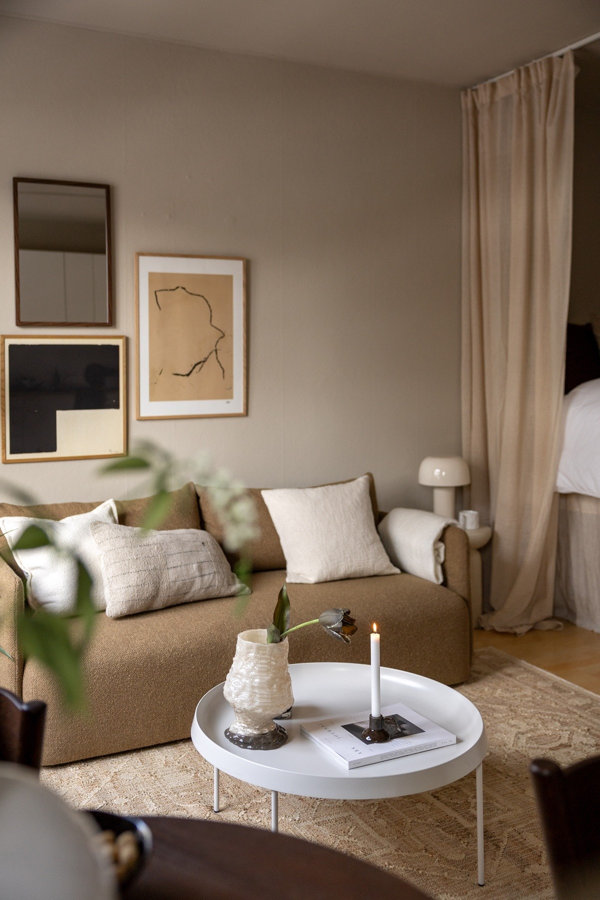 Lave felleskostnader med bl.a. varmtvann, fyring og internett inkludert Galleribilde