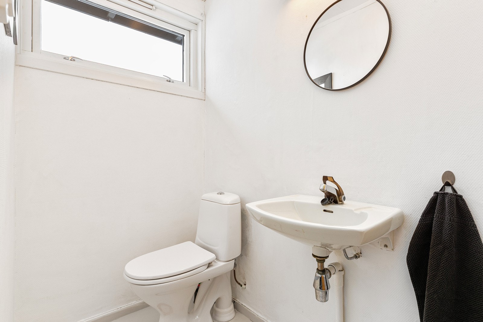 Toalettrom i overetasjen Galleribilde