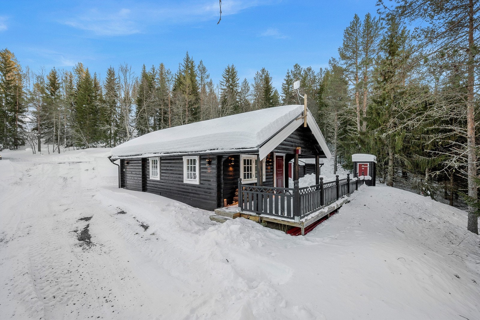 Her ligger alt til rette for aktive vinterdager med ski på beina, mens sommeren byr på fine tur- og sykkelmuligheter i variert terreng, jakt og fiske, samt rike naturopplevelser i fjell og skog. Galleribilde