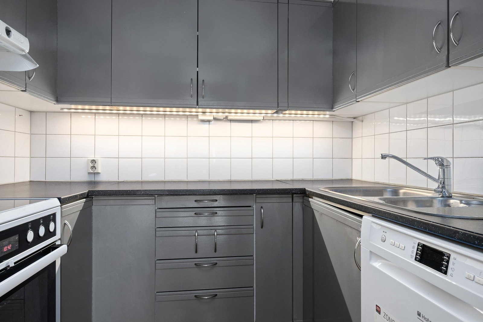 Kjøkken med god plassutnyttelse Galleribilde