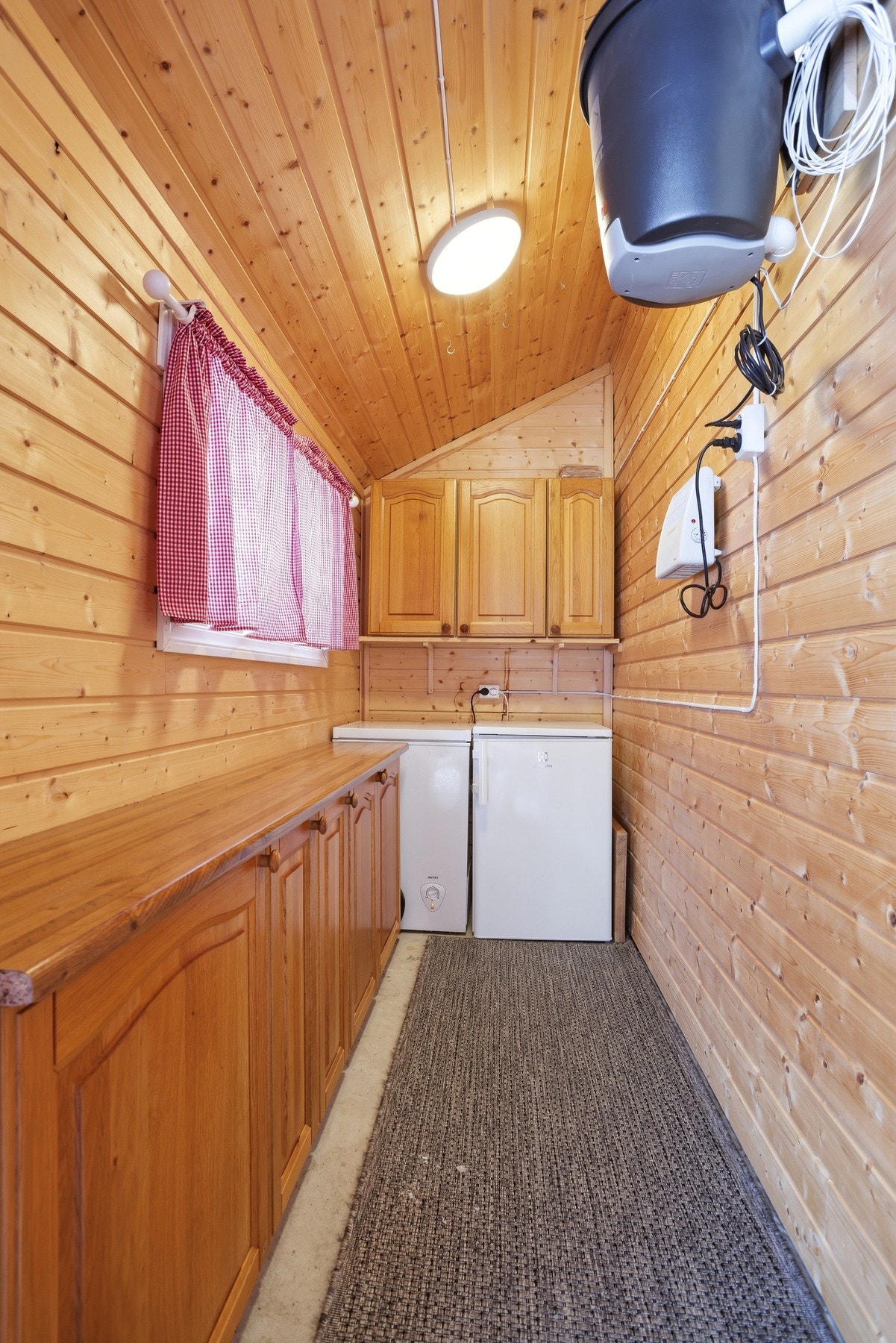 Utvendig bod i tilknytning til inngangspartiet Galleribilde