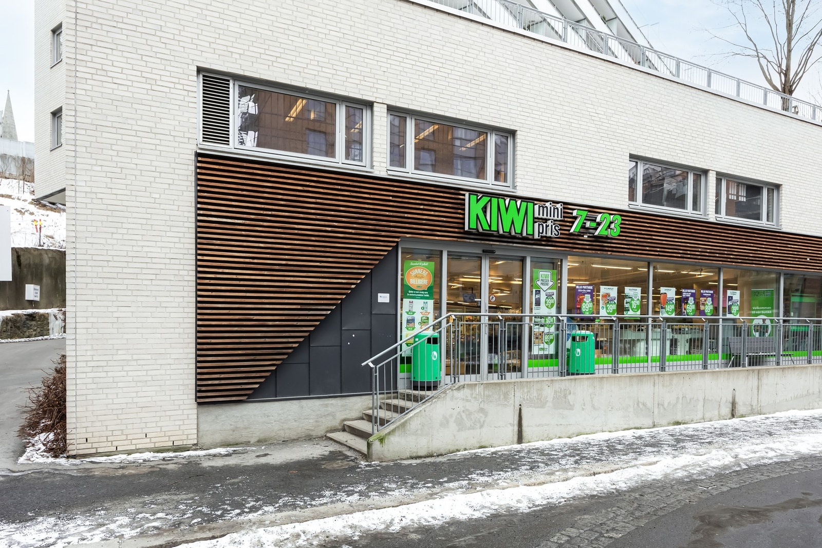 I Kværnerbyen har du alt du trenger i hverdagen, med dagligvare, apotek, bakeri, frisør, treningssenter og hyggelige spisesteder rett i nærheten. Galleribilde