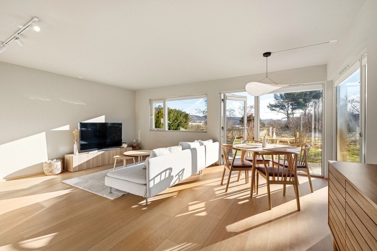 Leiligheten kan etter avtale leies ut delvis møblert, slik at du kan flytte rett inn uten store investeringer. Galleribilde