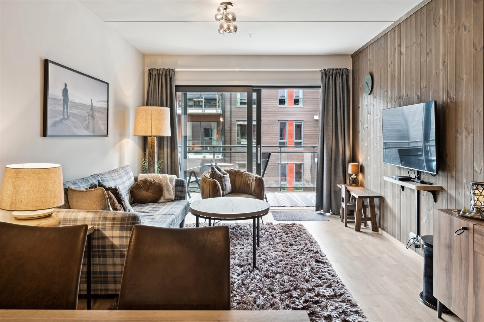 Utgang via skyvedør til balkongen Galleribilde