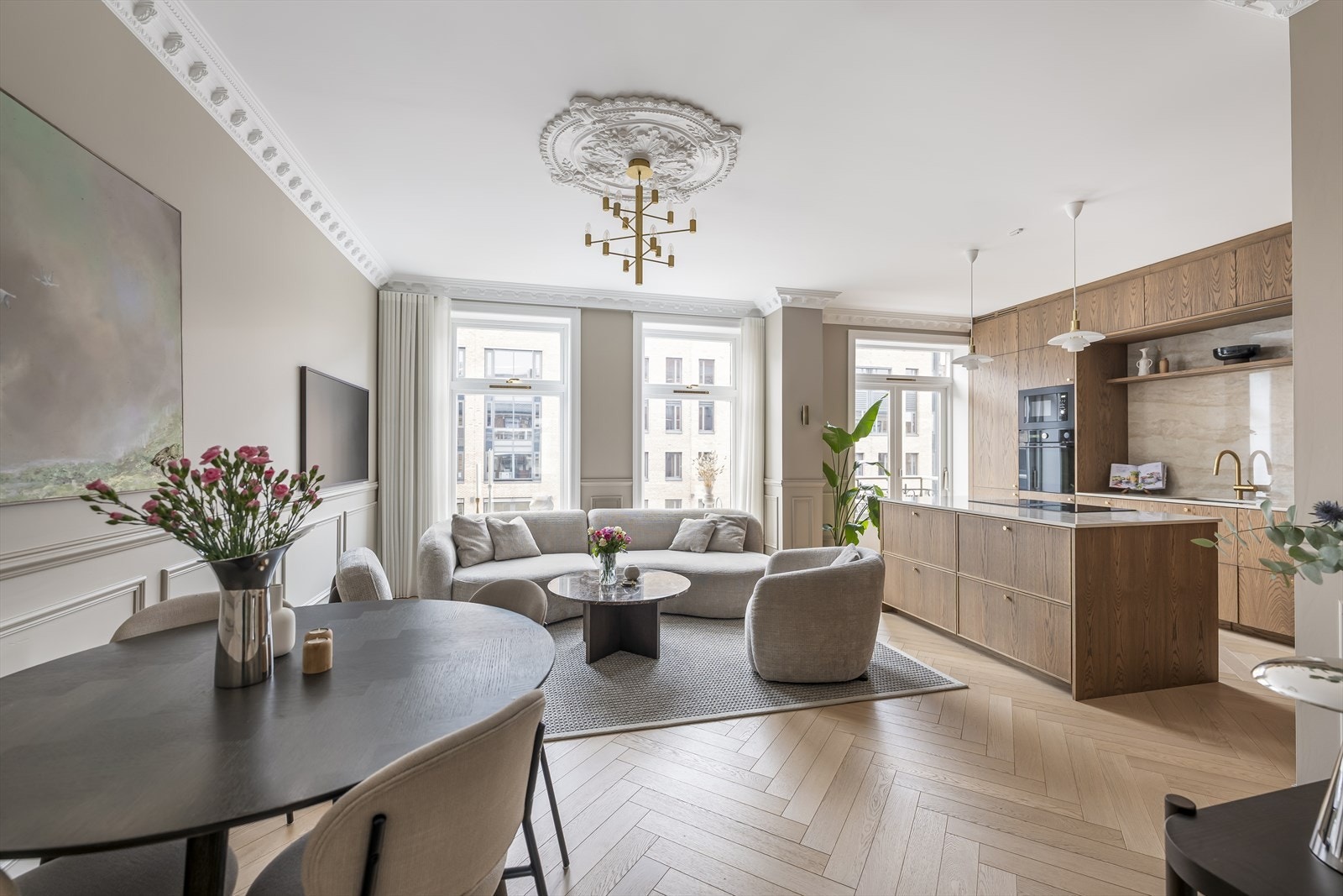 Simon Barood (467 97 302) v/DNB Eiendom har gleden av å presentere Munkedamsveien 55A! Galleribilde