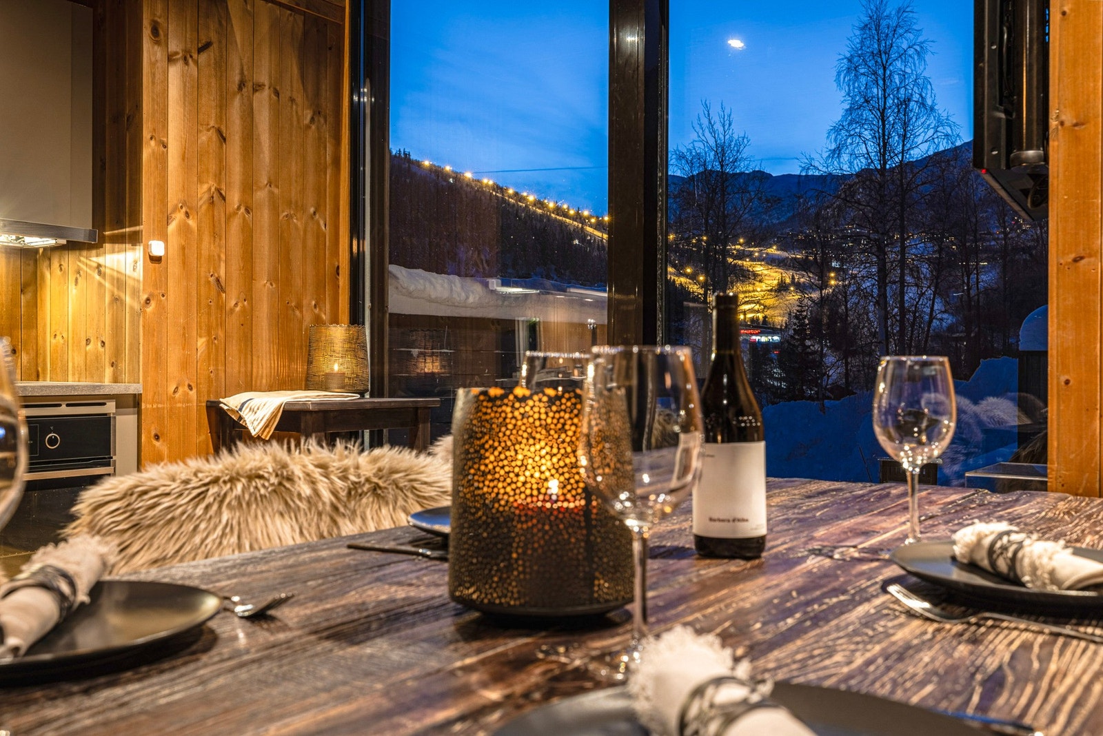 Her kan et bedre måltid nytes med den flotte utsikten! Galleribilde