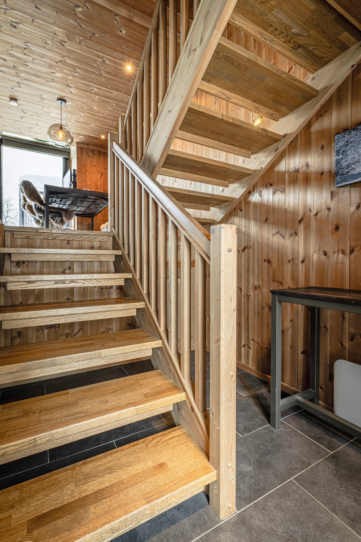 Trappegang mellom etasjene. Galleribilde