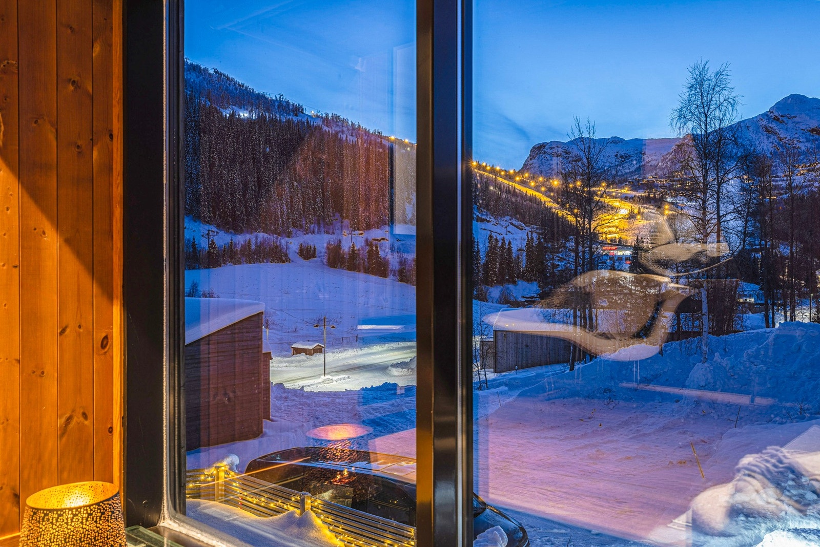 Utsikt fra stue mot Hemsedal skisenter. Galleribilde