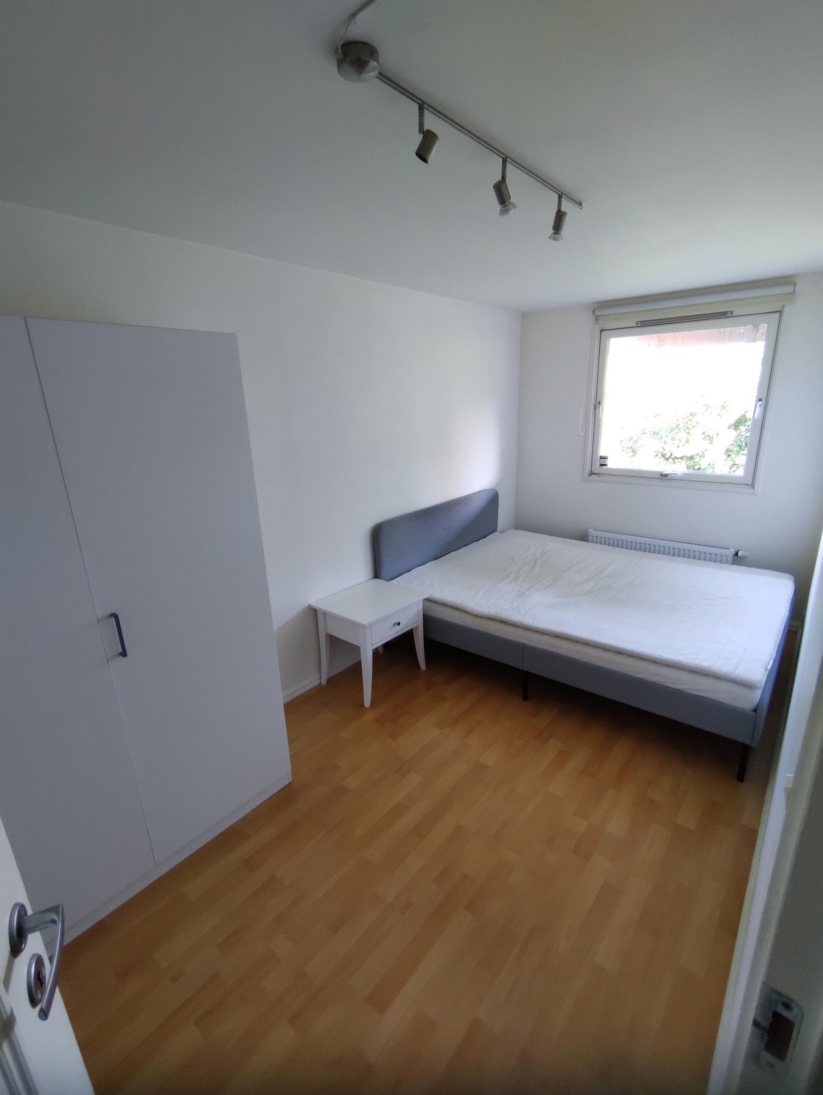 Middels soverom i underetasje Galleribilde