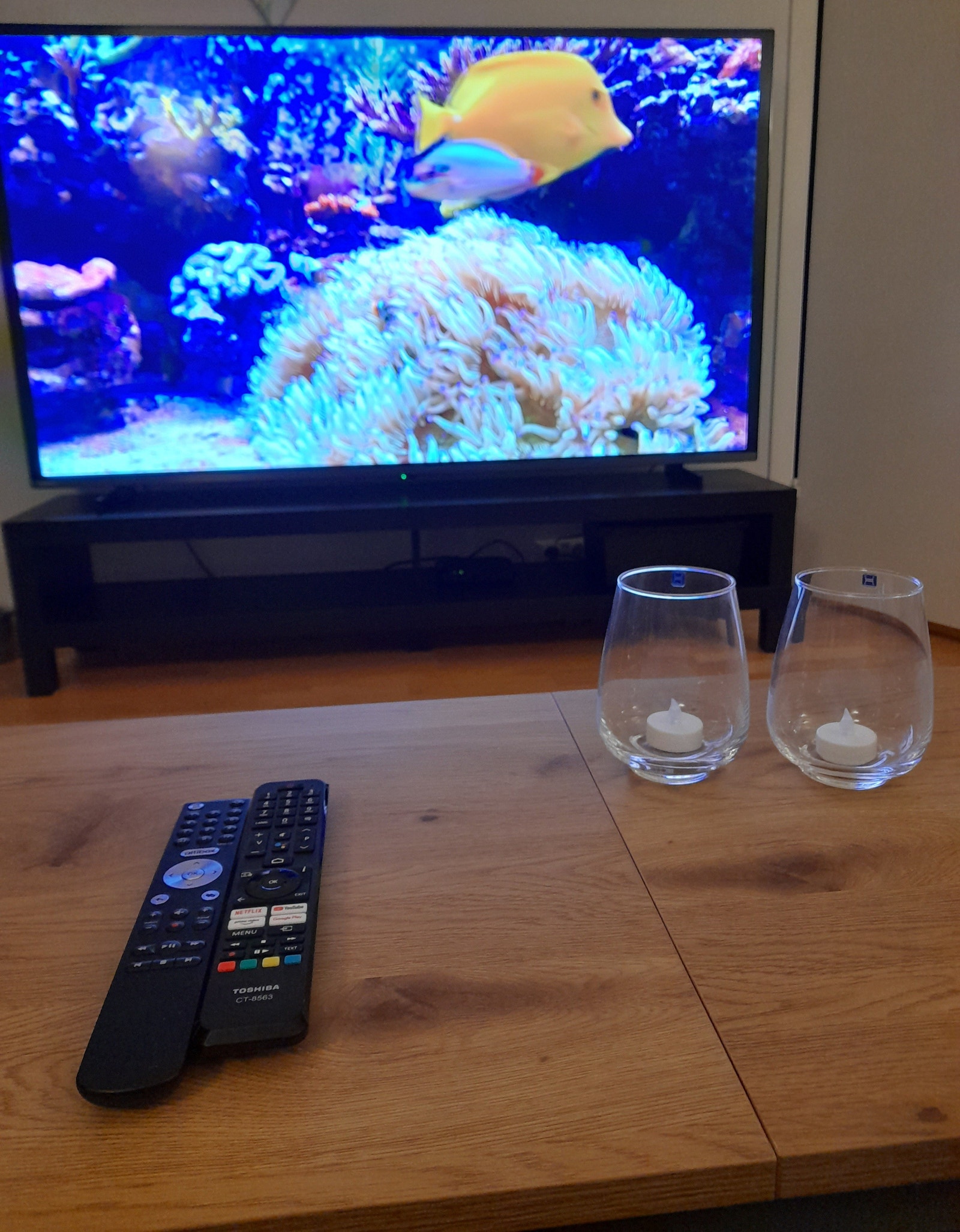 Stuen inkluderer 70"Smart TV og Altibox TV pakke. Galleribilde