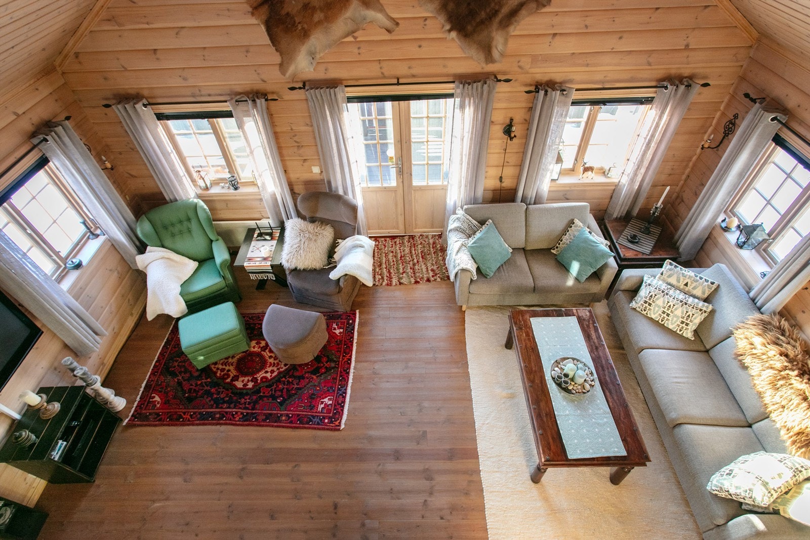 Fra hems mot stue Galleribilde