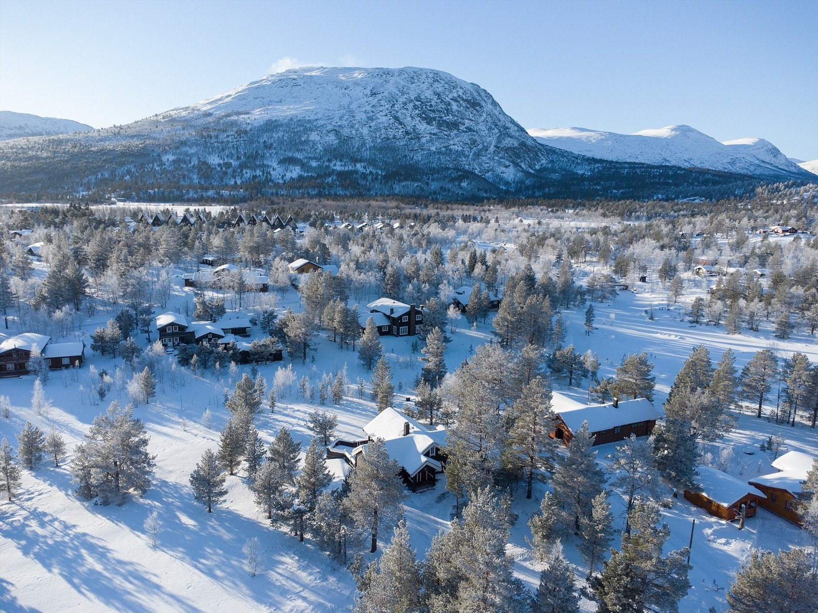Dronebilde over hytteområdet mot Rånokollen Galleribilde