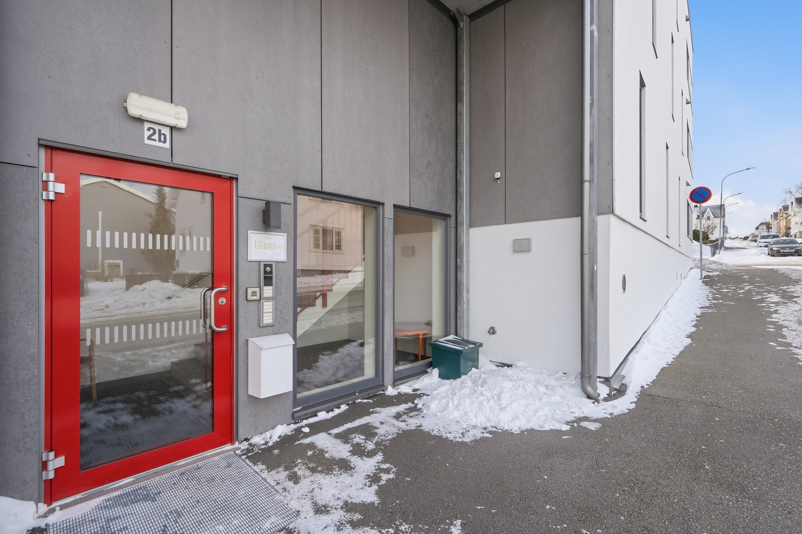 Inngang fra Thoresens gate via callinganlegg Galleribilde