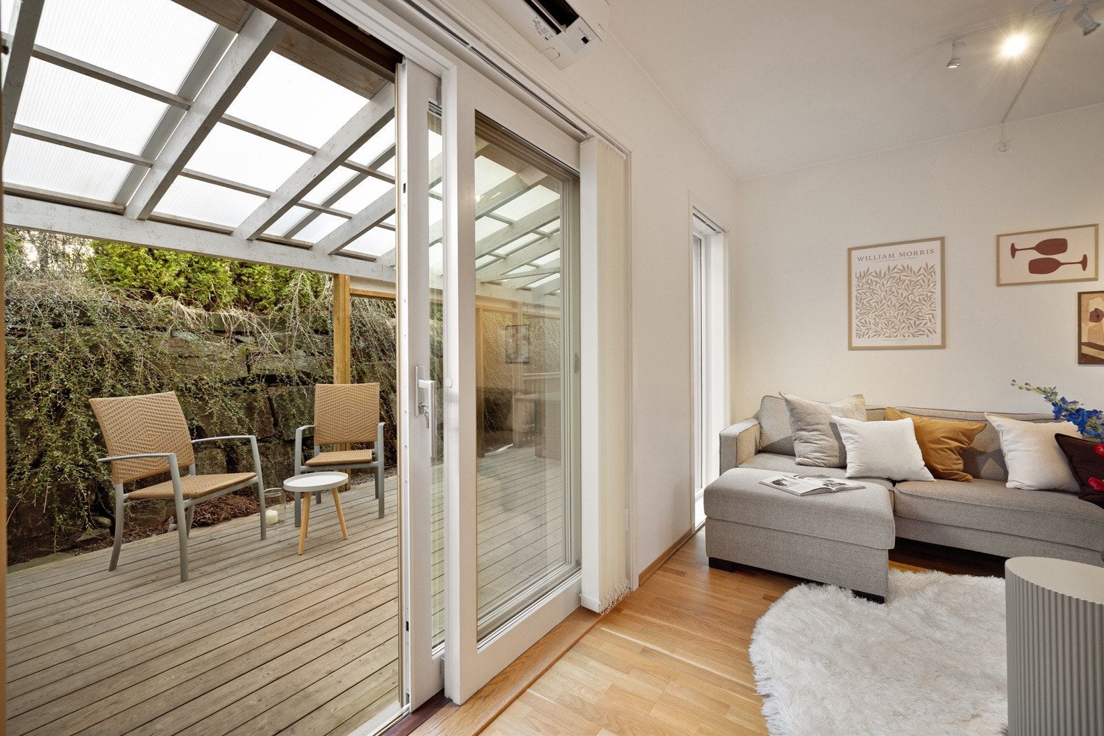 Utgang til stor utestue Galleribilde