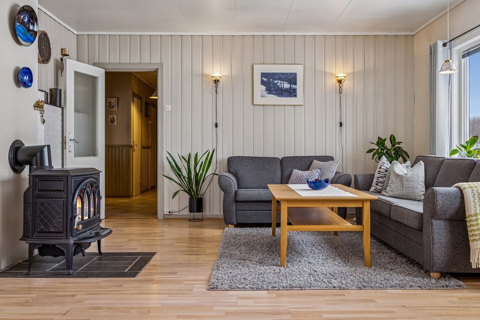 Enkelte vinduer i boligen er blitt byttet i 2015. Galleribilde