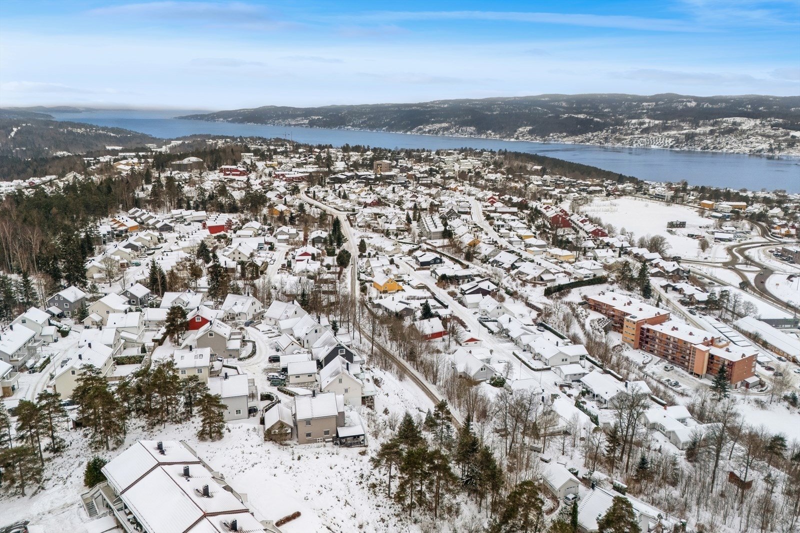 Attraktiv beliggenhet i Drøbak, kun 5 minutter unna sentrum, Badeparken, strender og båthavn Galleribilde