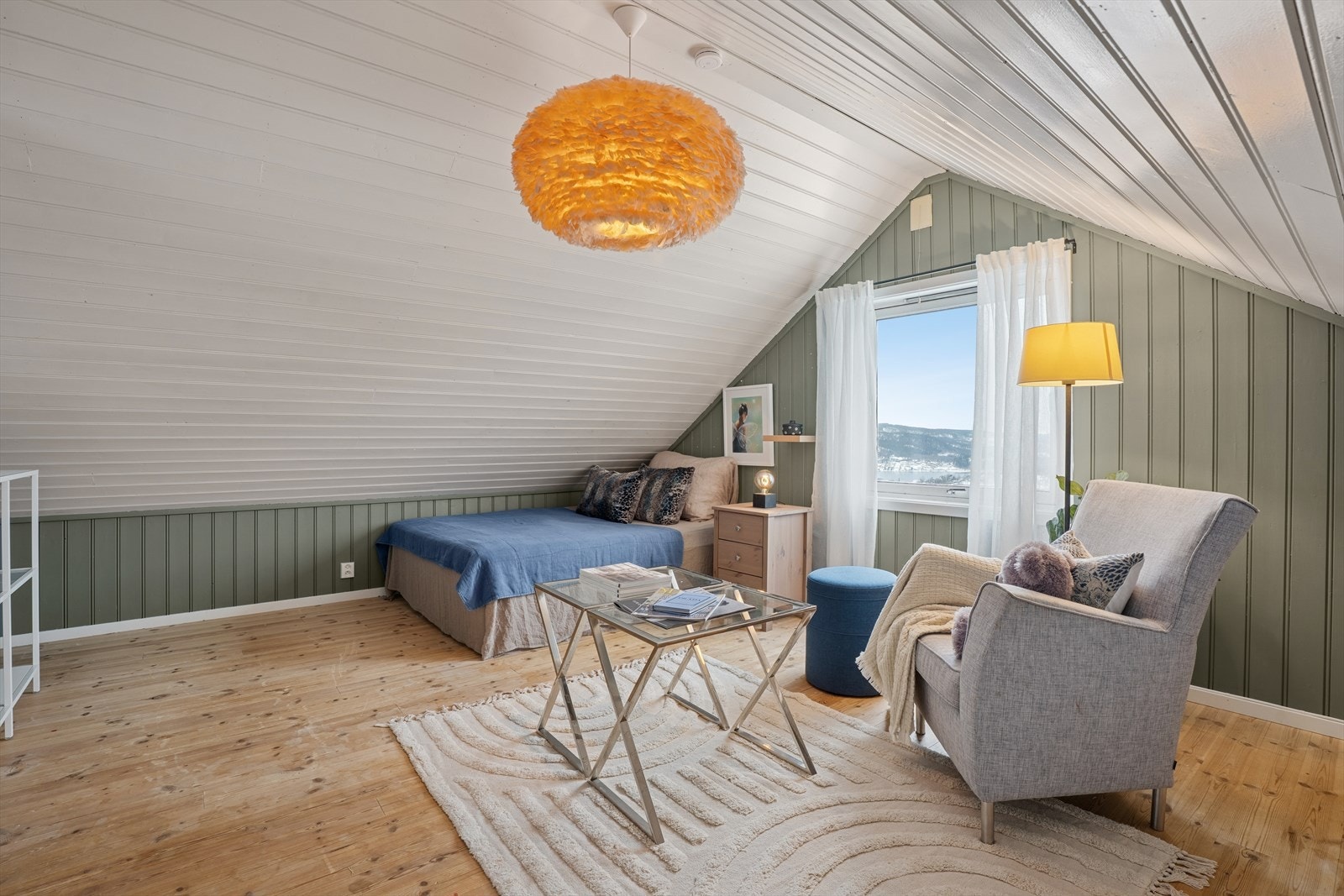 Soverommenes størrelse og fleksible utforming gjør dem velegnet som både barnerom, gjesterom eller hjemmekontor Galleribilde