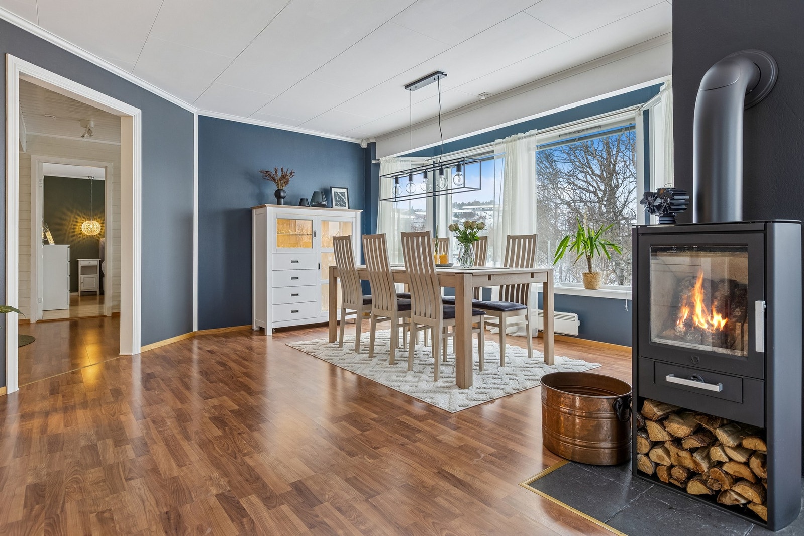 Spisestuedel Galleribilde