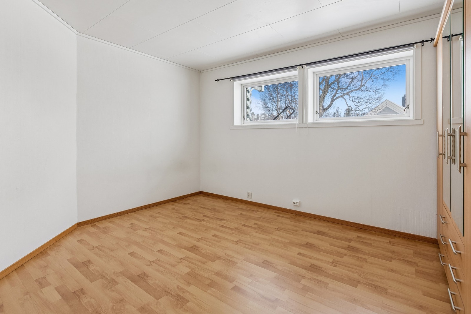 Disponibelt rom brukt som soverom i utleiedel (ikke søkt om rom for varig opphold) Galleribilde