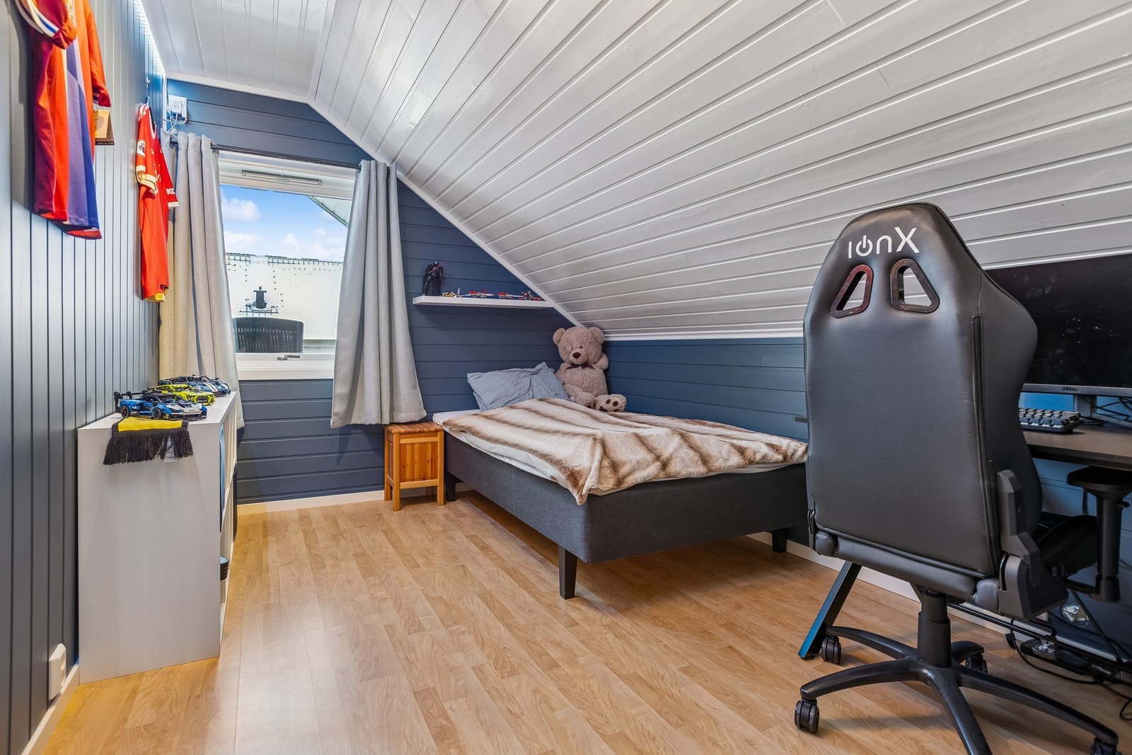 Loftsetasje - soverom nr 4 Galleribilde