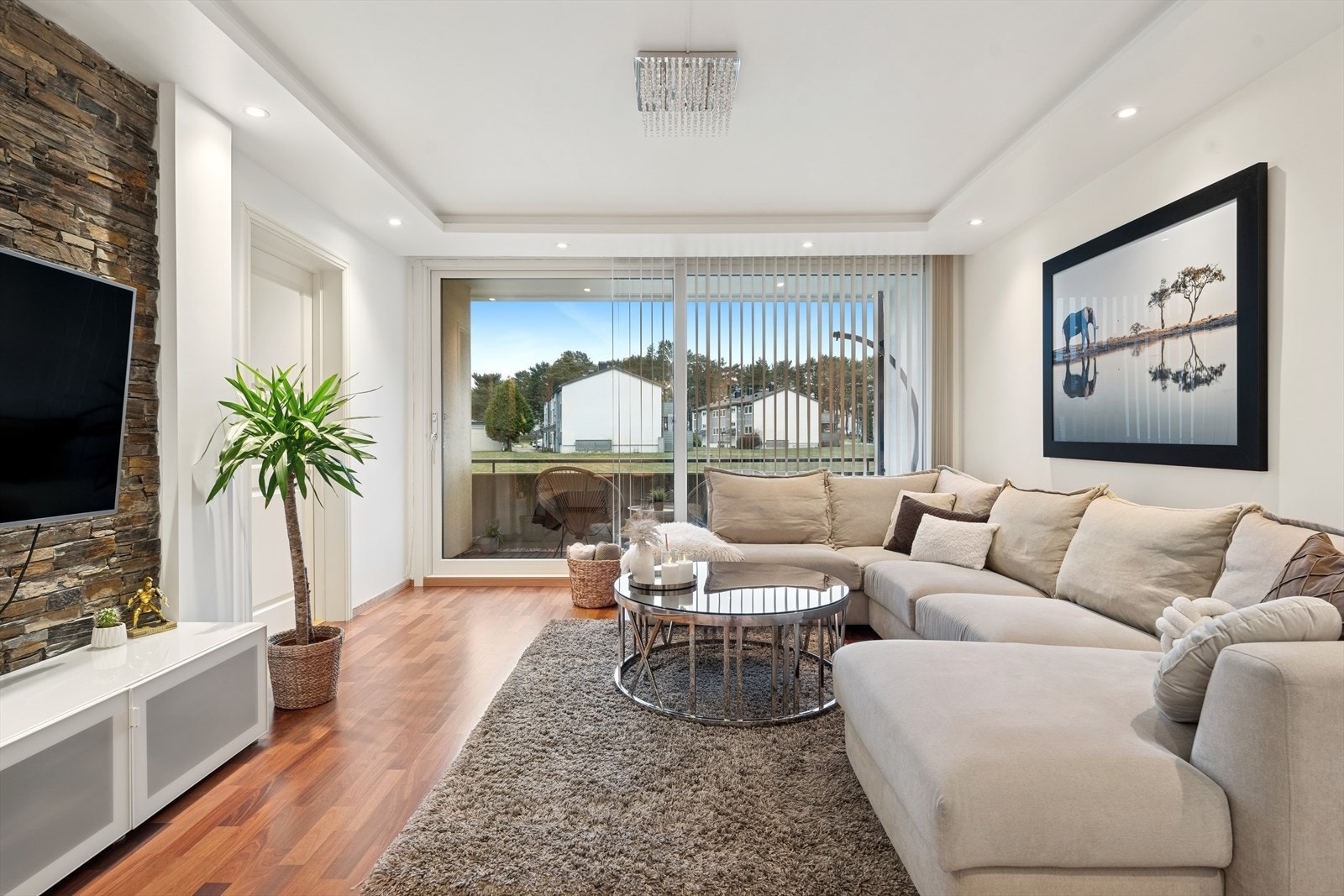 DNB Eiendom v/ Meriton Gashi har gleden av å presentere Peder Saxes Gate 19! Galleribilde