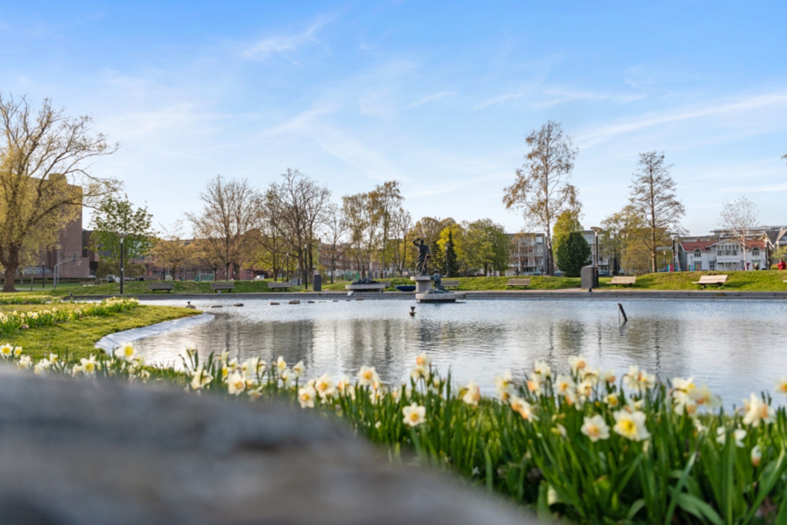 I Badeparken har du flere arrangementer og lekeplass for de minste Galleribilde