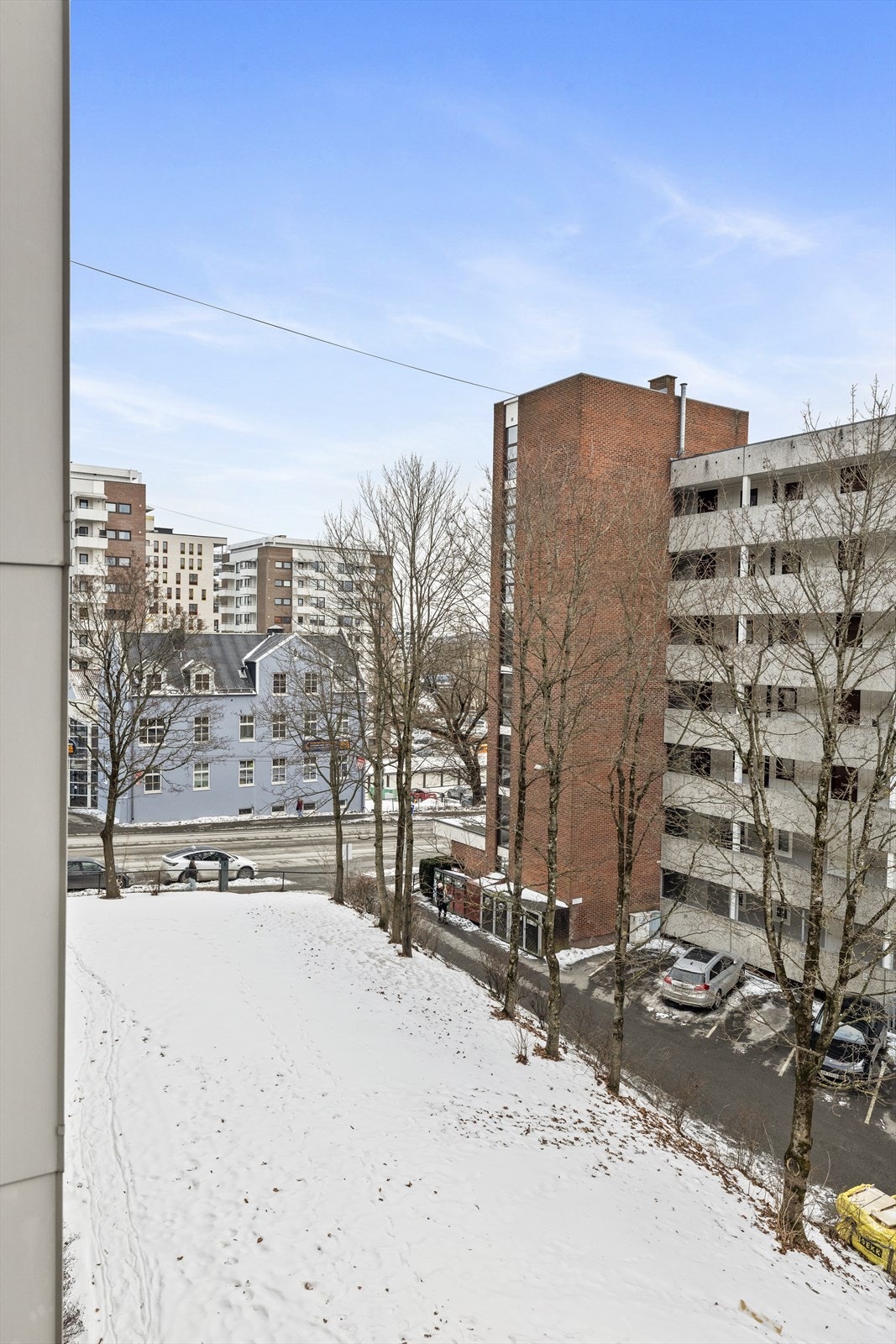 Utaikt fra balkongen mot sydøst. Galleribilde