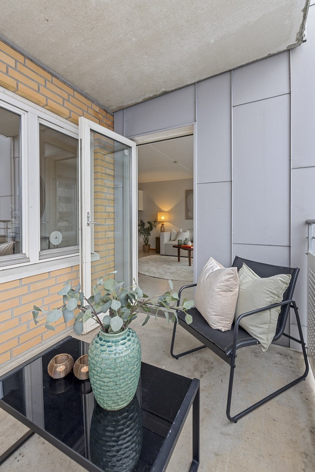 Balkongen sett mot stuen. Galleribilde