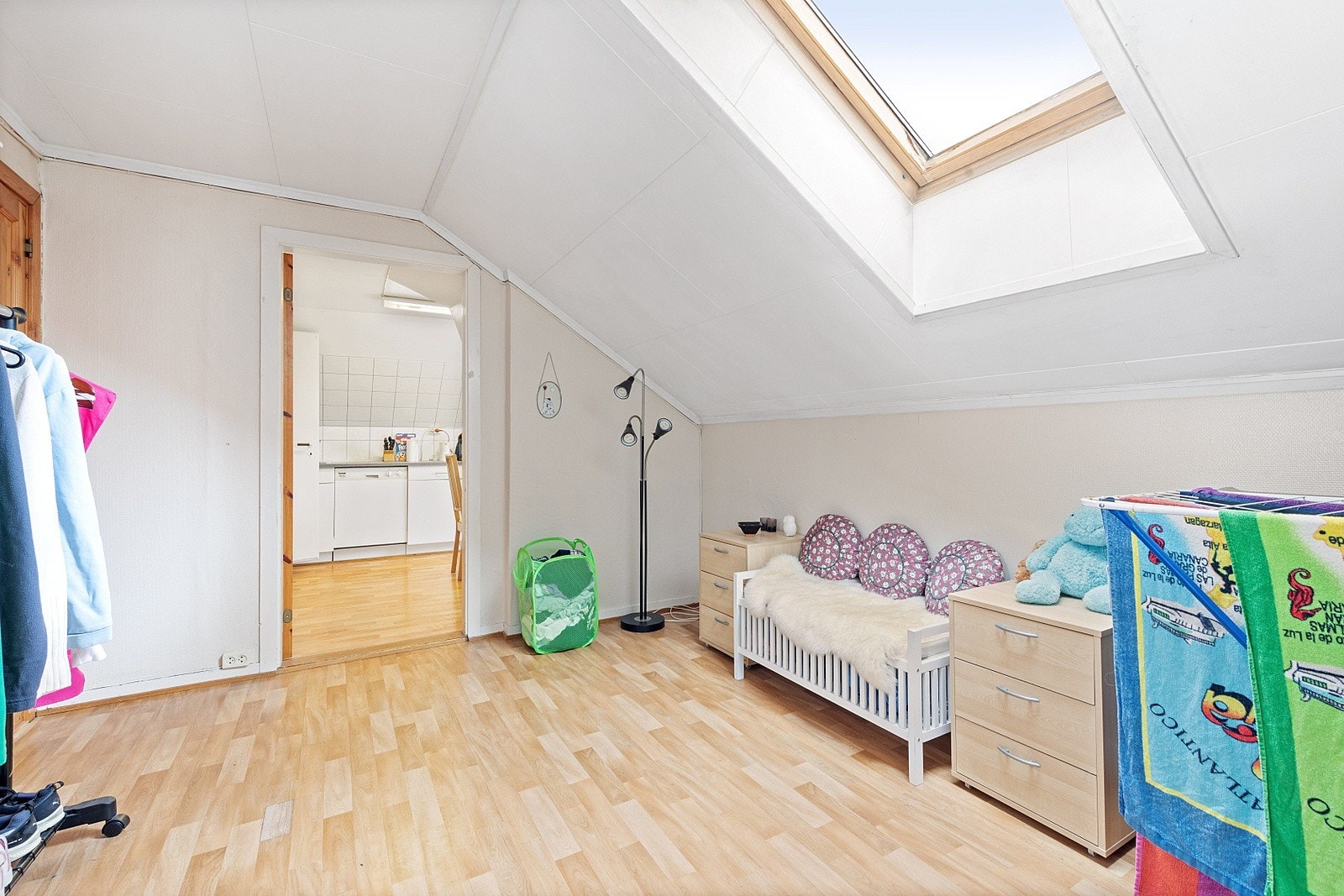 Boligen har behov for modernisering, men potensialet er stort og her er mulighetene mange. Galleribilde