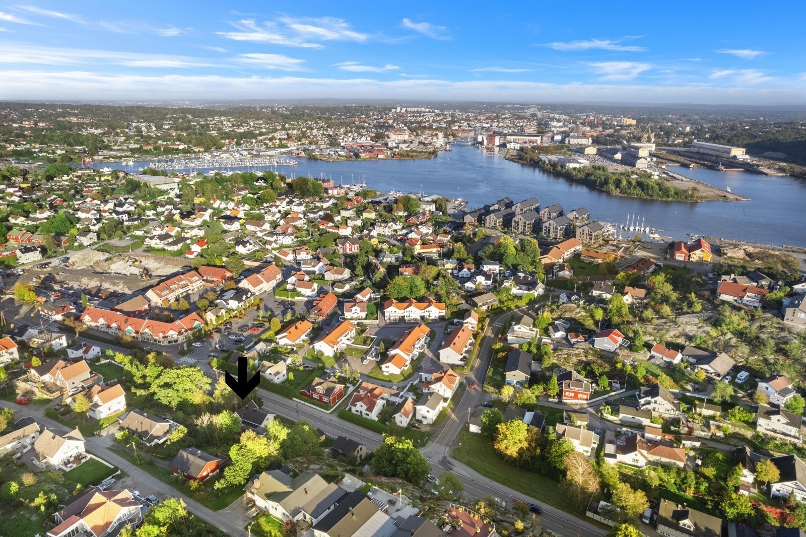 Gressvik er utpreget idyllisk og preges av sjarmerende og variert bebyggelse. Galleribilde