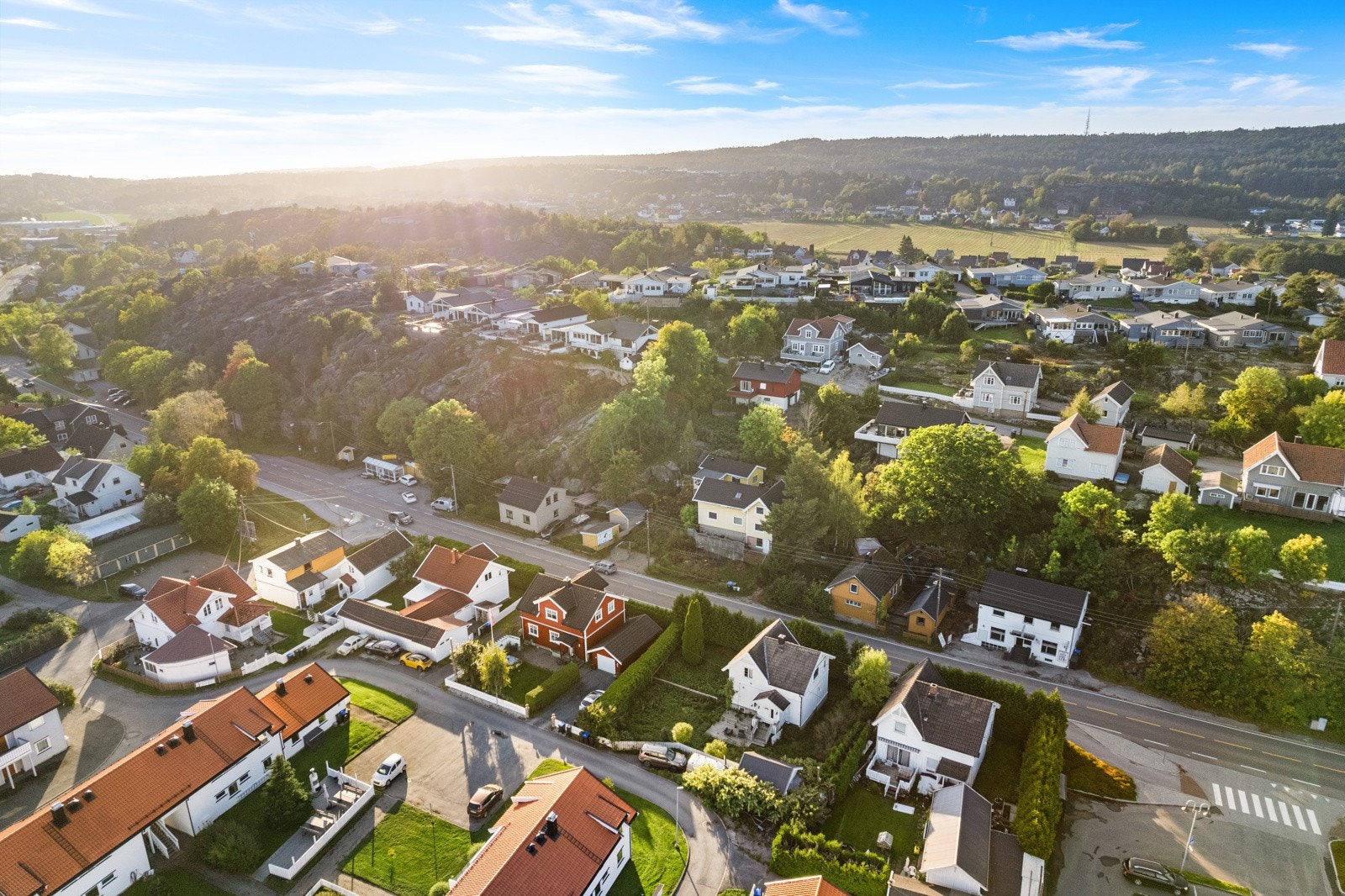 Rundt store deler av annekset er det en delvis overbygget terrasse. Galleribilde