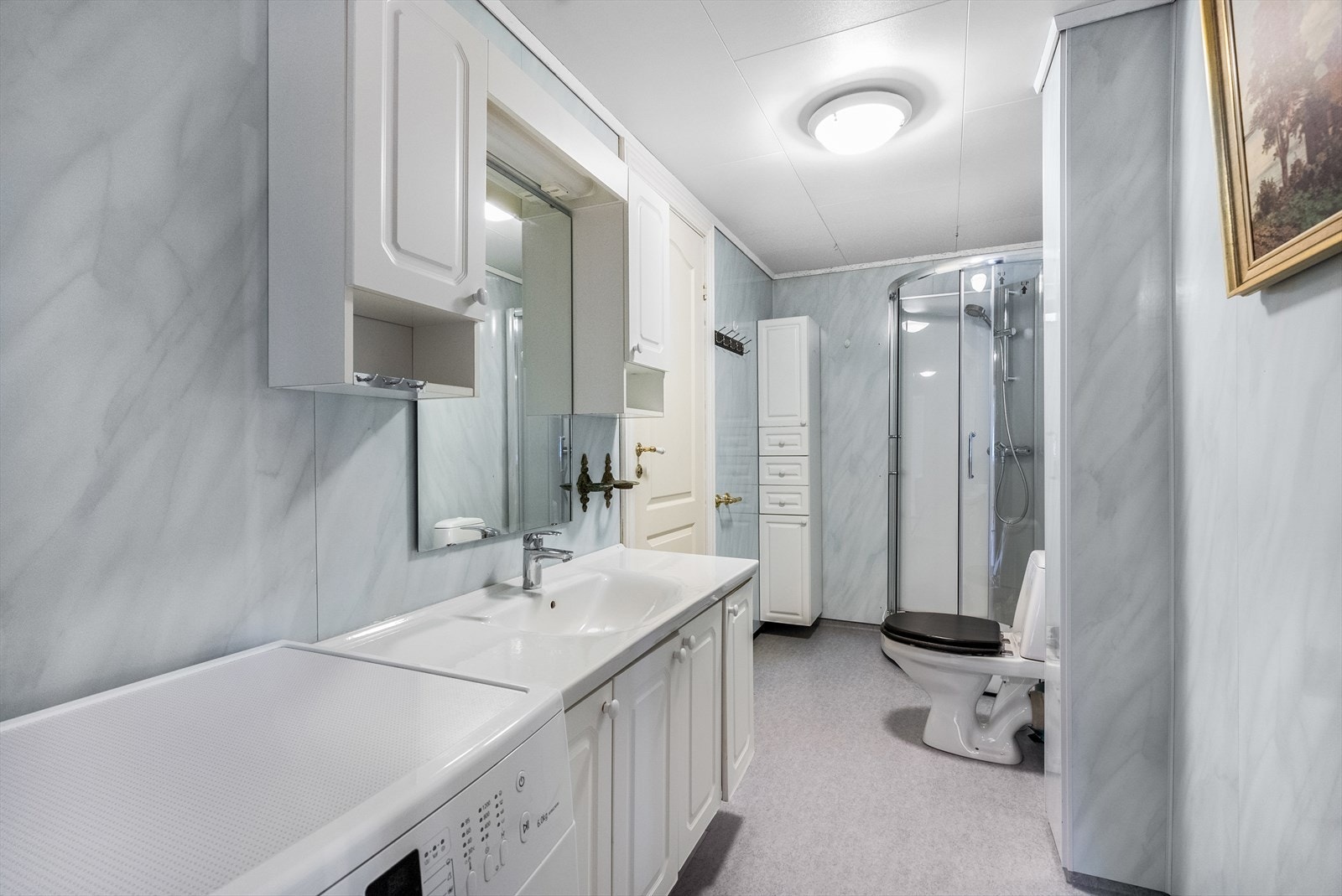 Bad/ wc med opplegg for vaskemaskin. Galleribilde