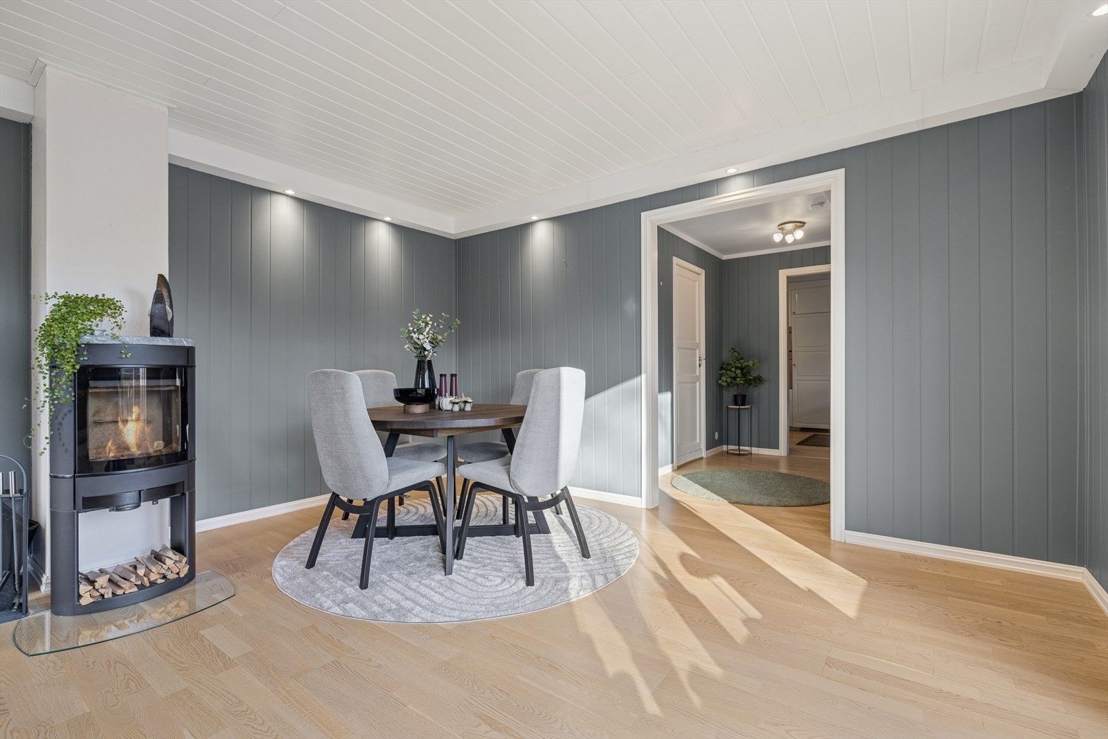 Det er god plass til spiseplass i eget hjørne. Galleribilde