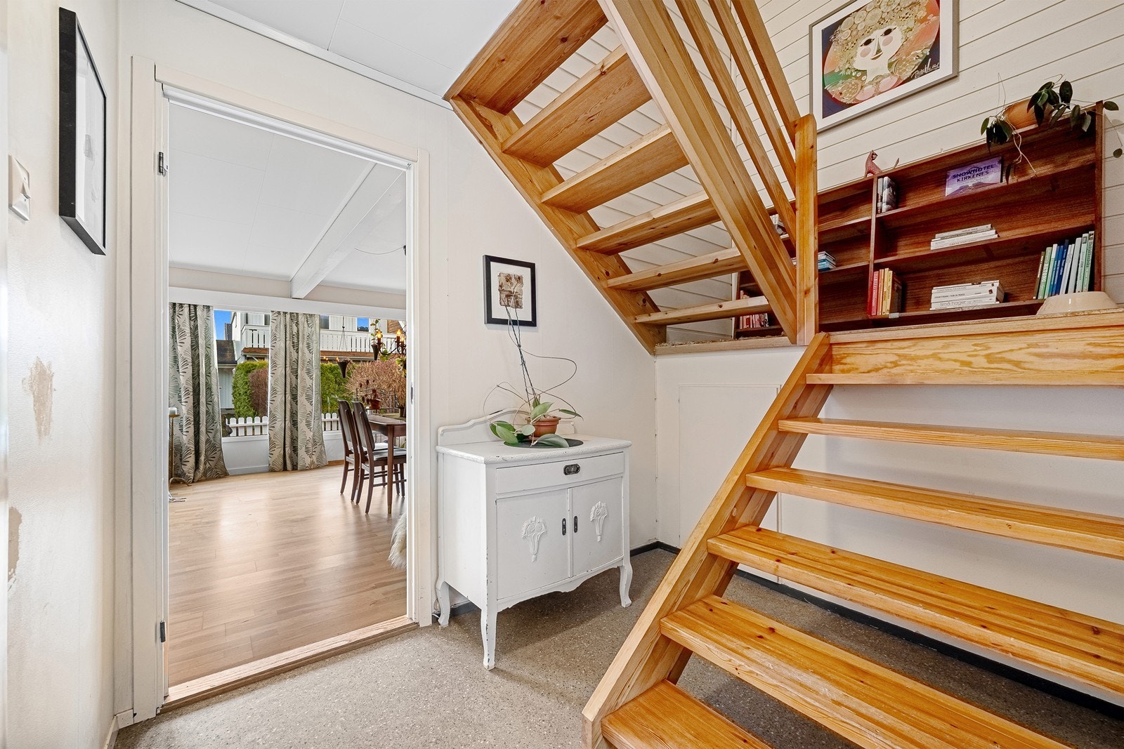 Trappehall Galleribilde