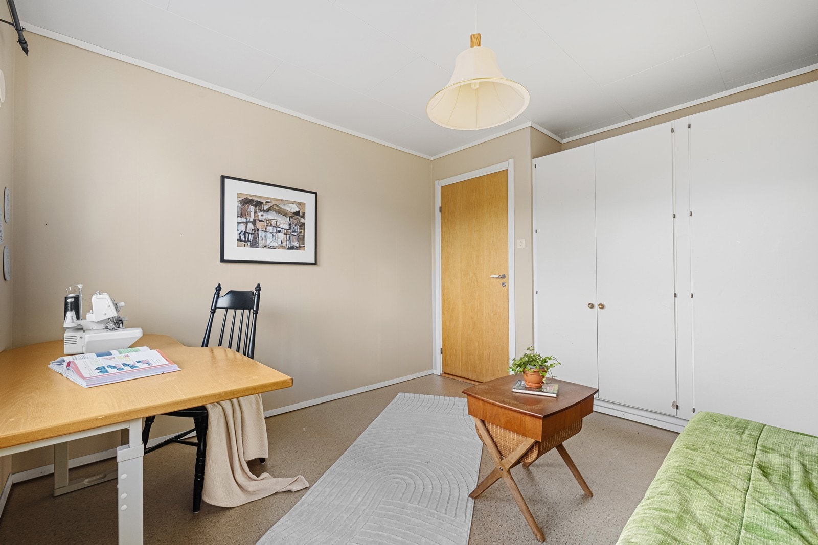 Soverom/hjemmekontor Galleribilde