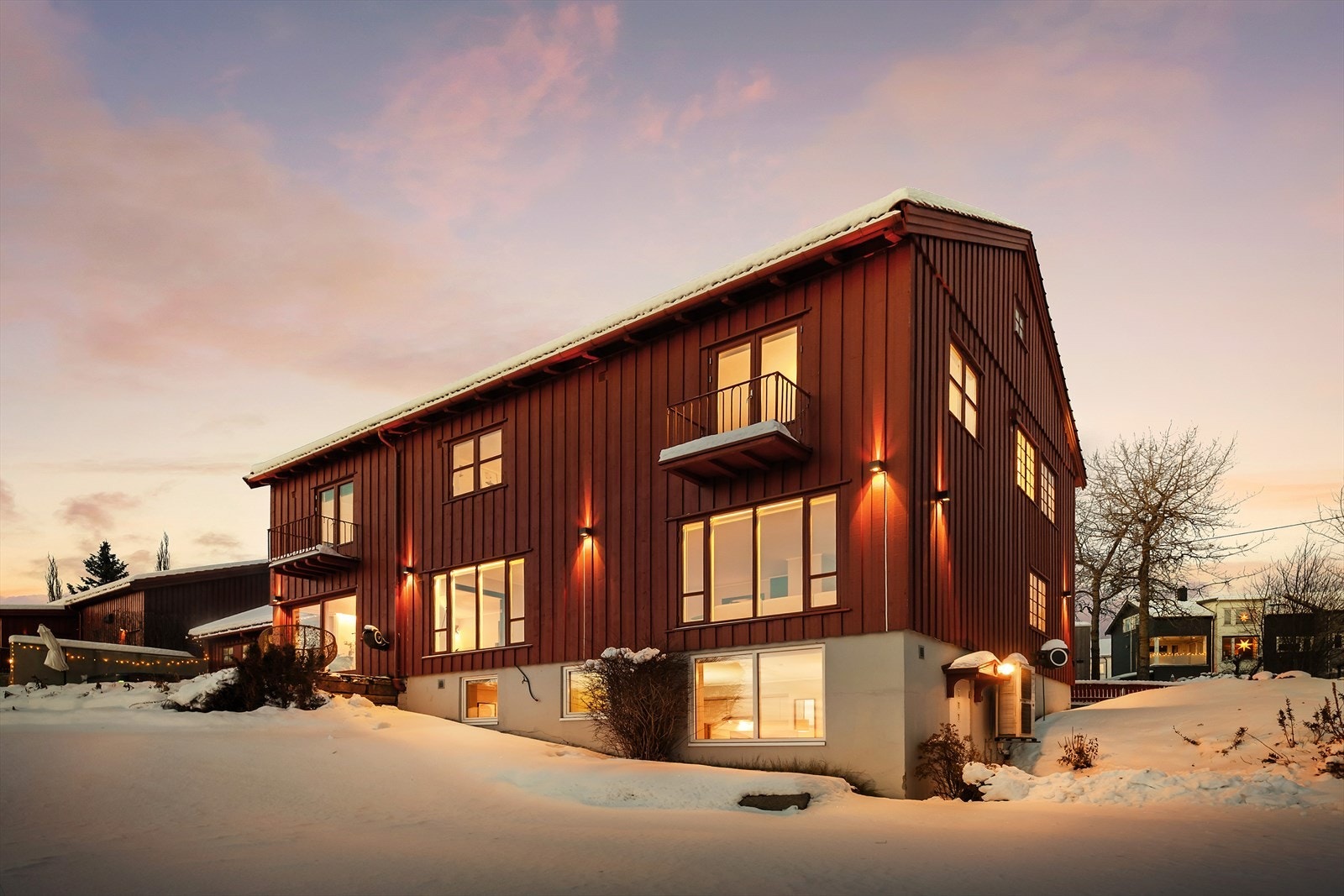 En flott villa i et av byens mest populære boligstrøk. Galleribilde