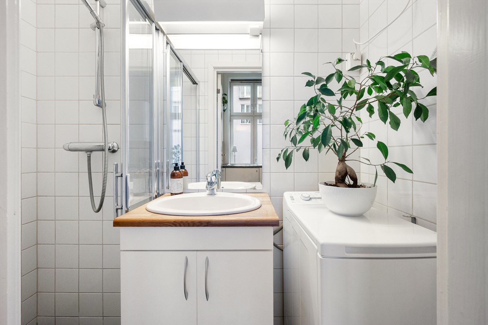 Flislagt baderom med gulvvarme. Galleribilde