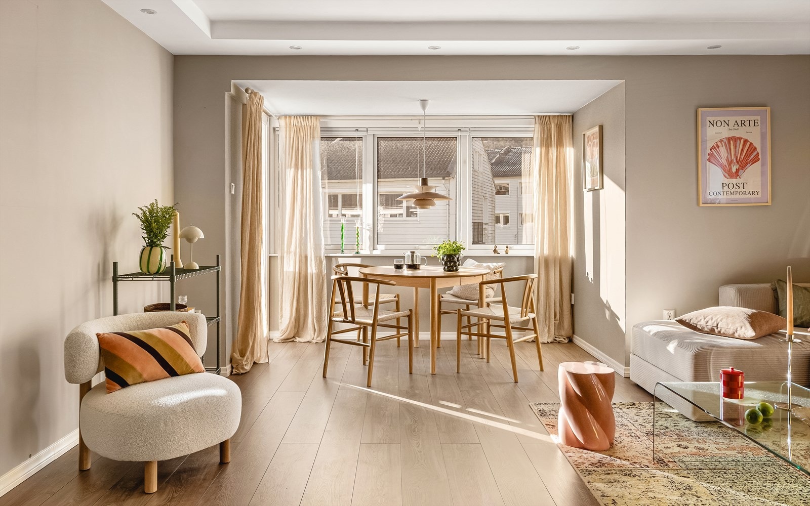 W Eiendomsmegling Bergen ved Benjamin Bødtker og Christina Erstad har gleden av å presentere Fridalsveien 37B Galleribilde