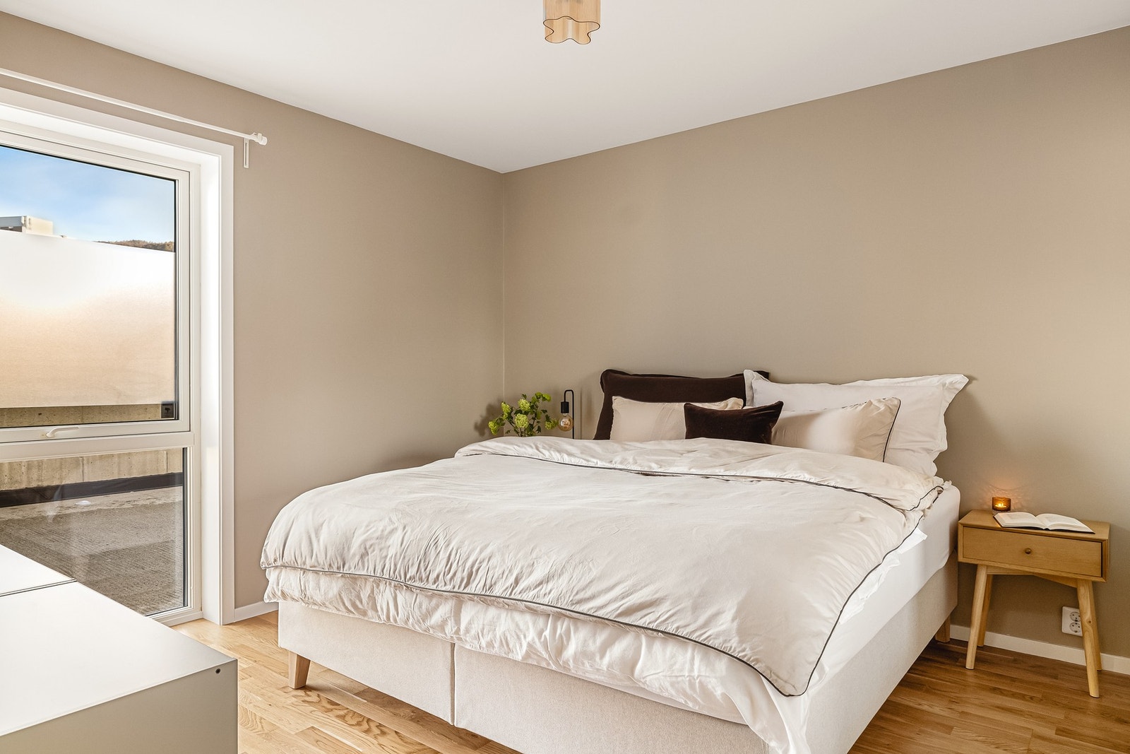 Hovedsoverommet måler 12,7 kvadratmeter Galleribilde