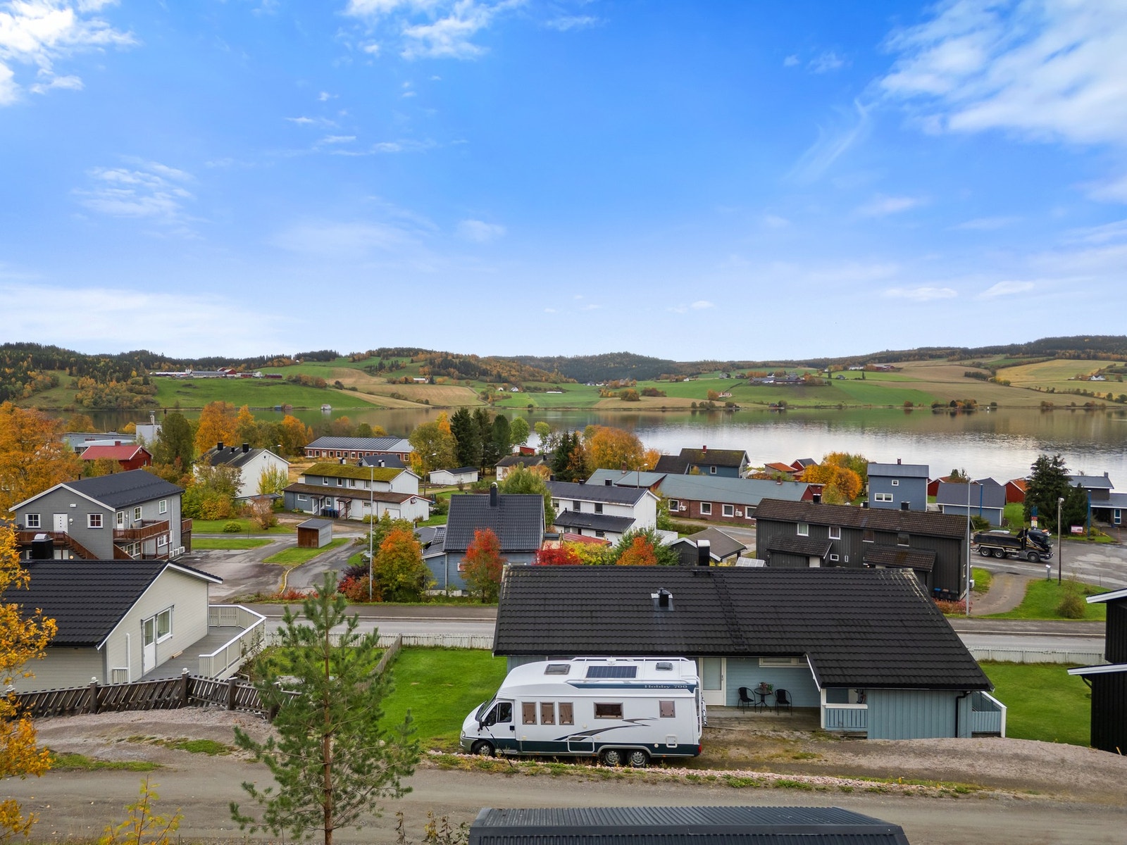 Utsikt fra eiendommen. Galleribilde