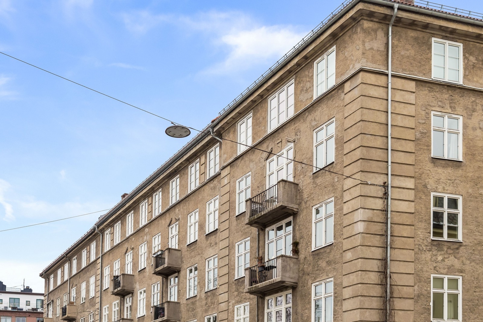 Fasade Solheimgata 1. Aksjelaget er veldrevet, og består av 30 leiligheter. Galleribilde