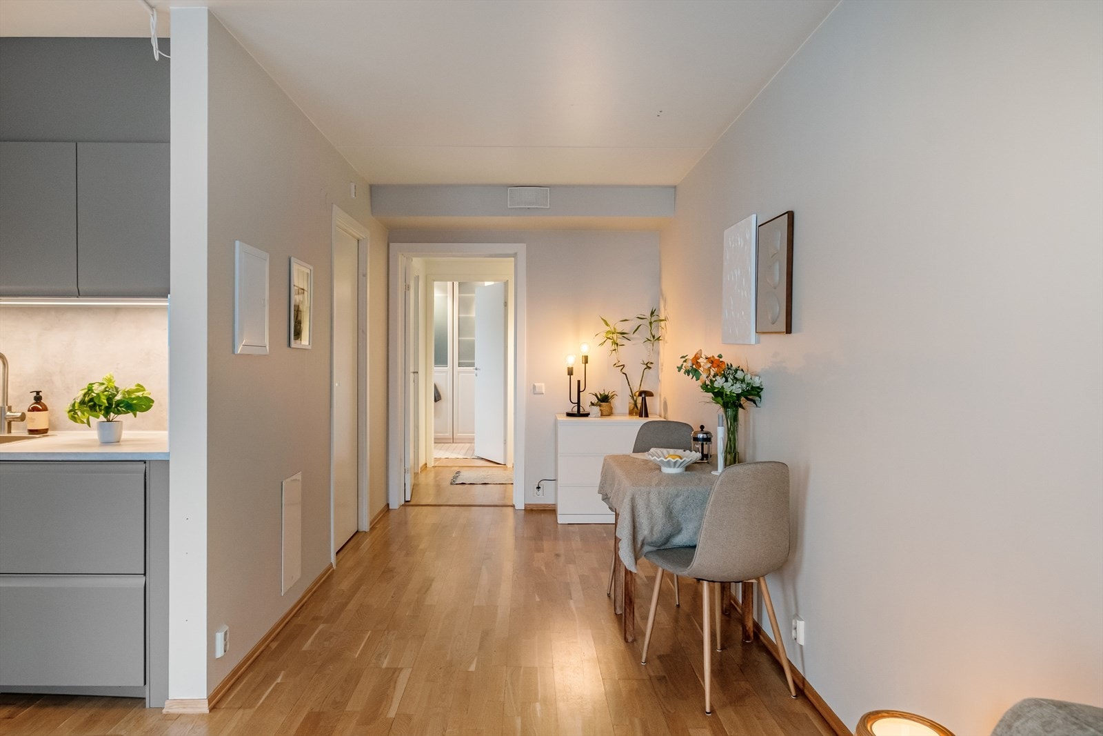 Det er balansert ventilasjon i leiligheten. Galleribilde