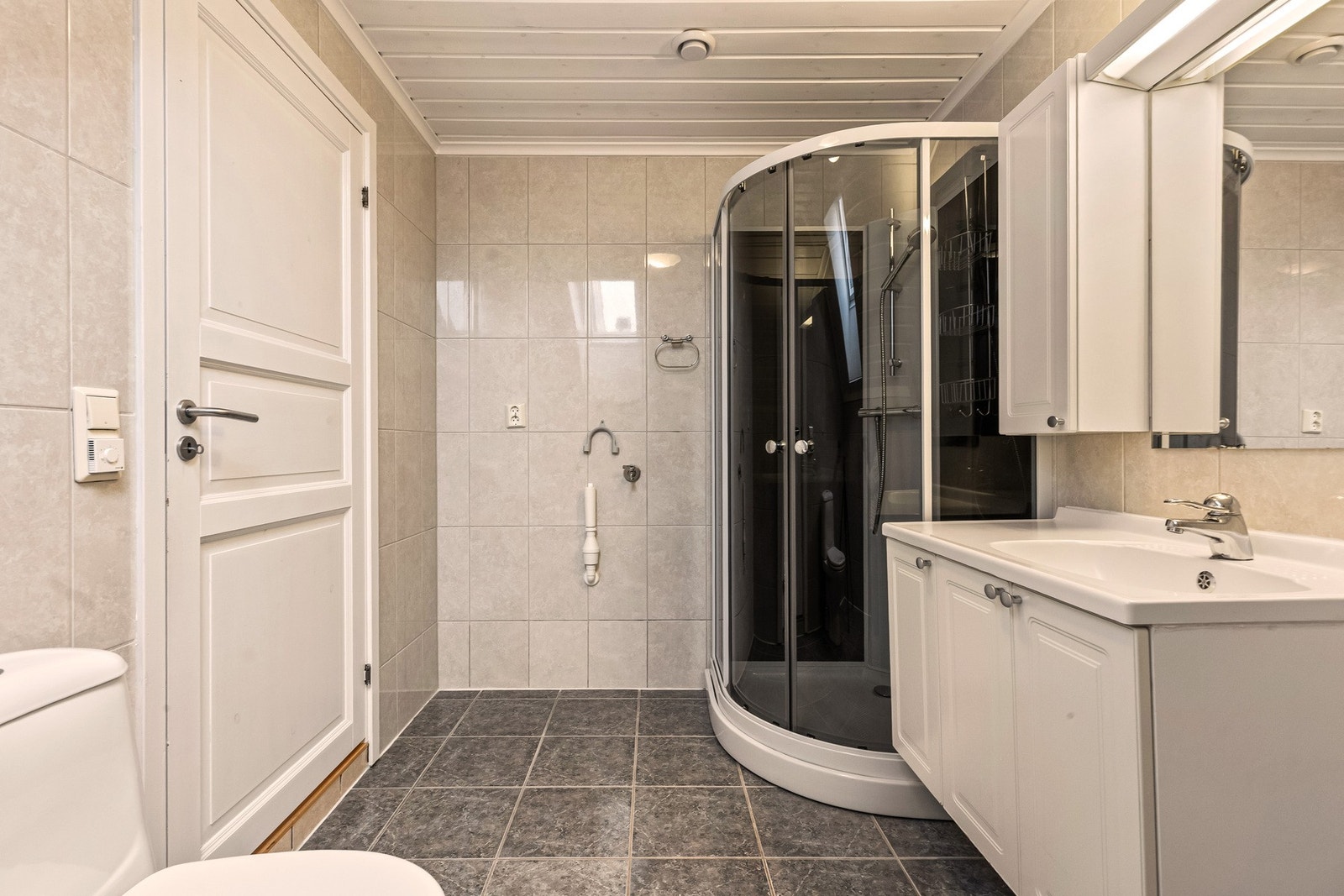 Kombinert bad/wc/vaskerom Galleribilde