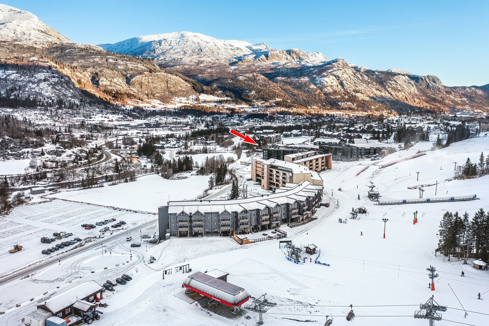 En perfekt beliggenhet med heiser og nedfarter rett utenfor døren! Galleribilde