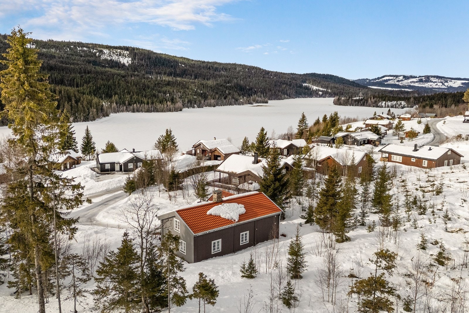 Fritidsbebyggelse i området rundt. Galleribilde