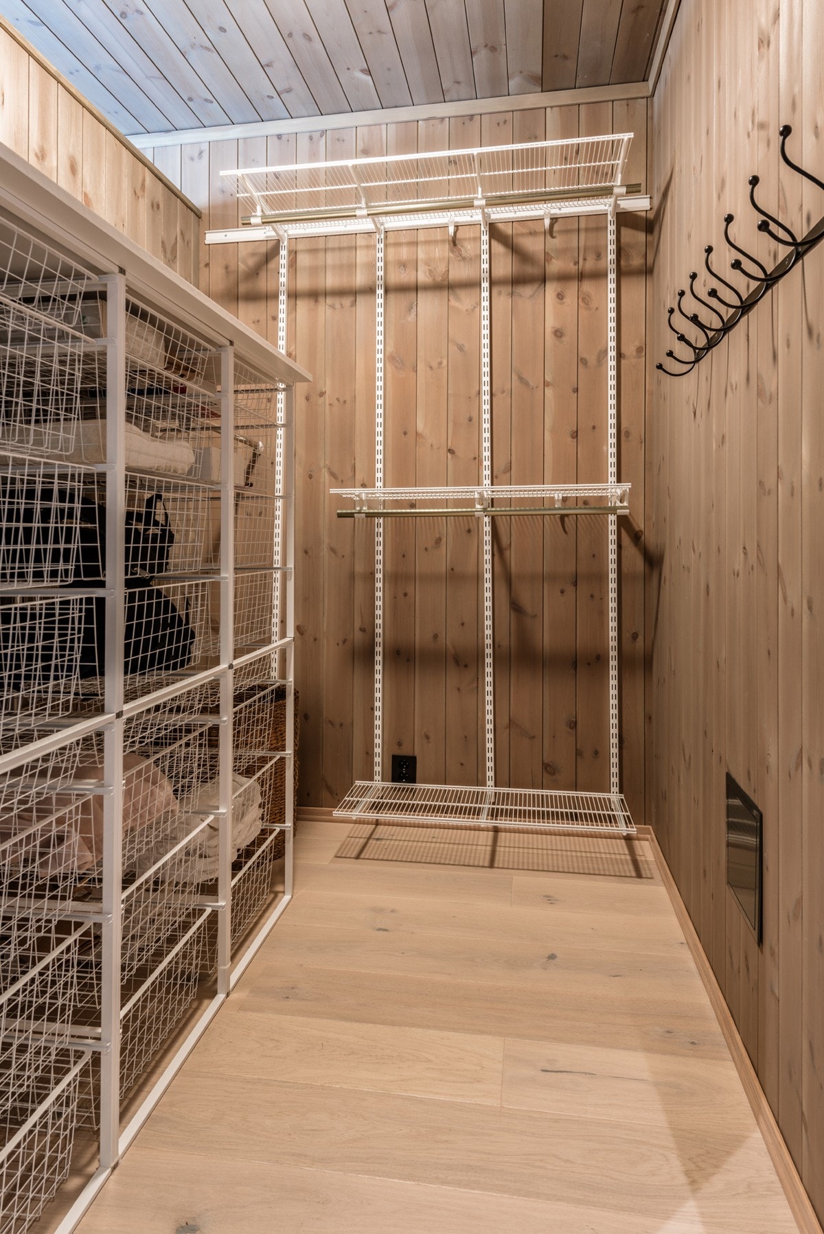 Innvendig bod. Enkelte eiere med tilsvarende planløsning har innredet dette arealet som en alkove. Galleribilde