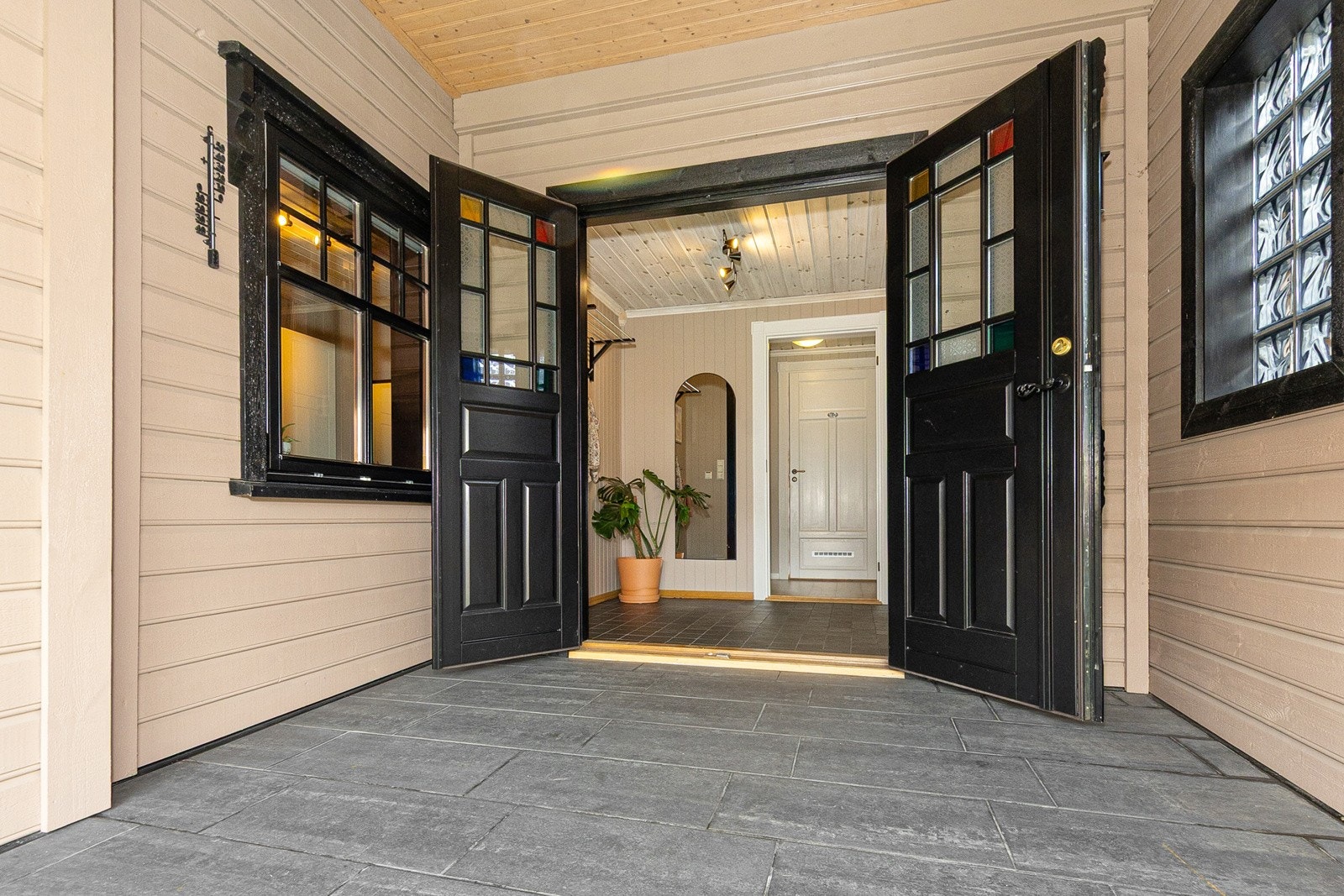 Entrè 1. etasje Galleribilde