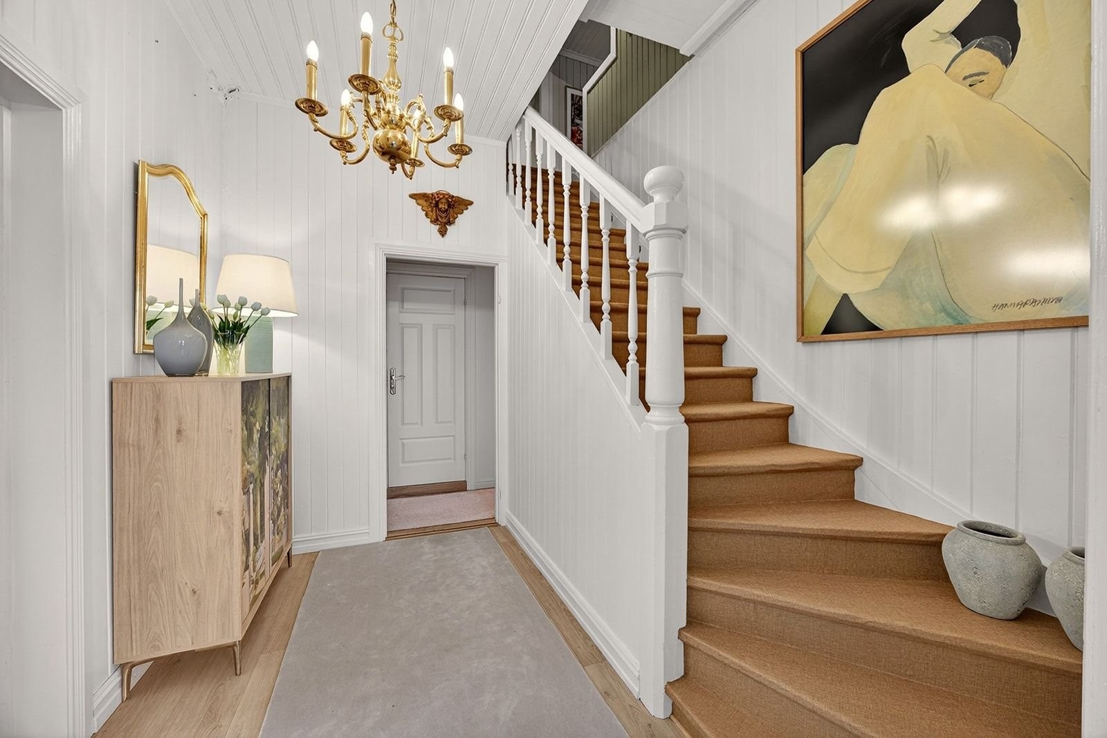 Store deler av 1 etasje har ekstra takhøyde på 3 meter. Galleribilde